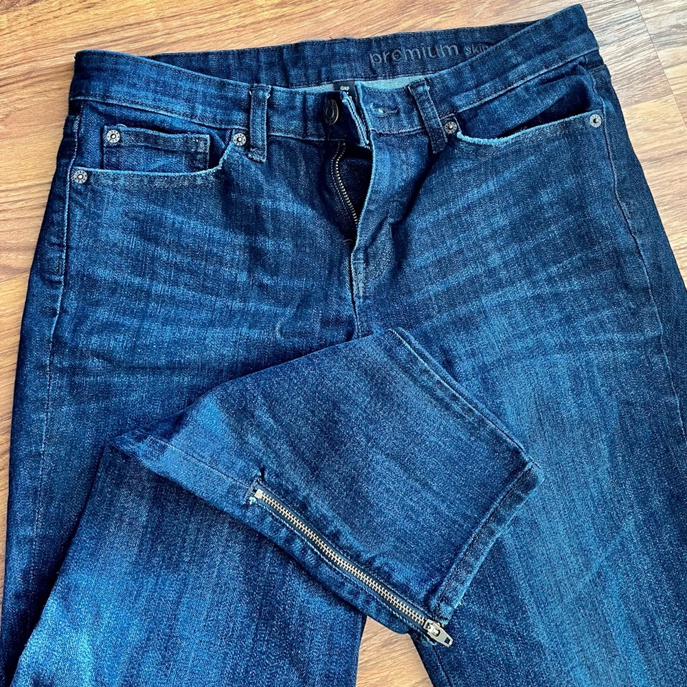 Gap jeans. Size 10/30. Premium skinny ankle jeans
